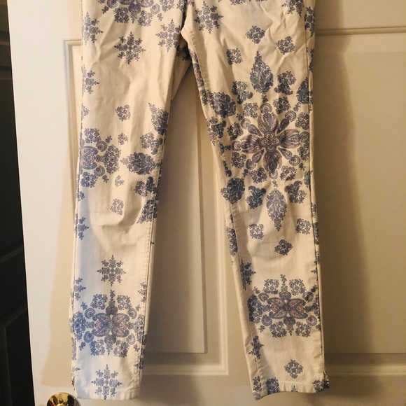 H&M Jeans with design Size 8 - Picture 2 of 2